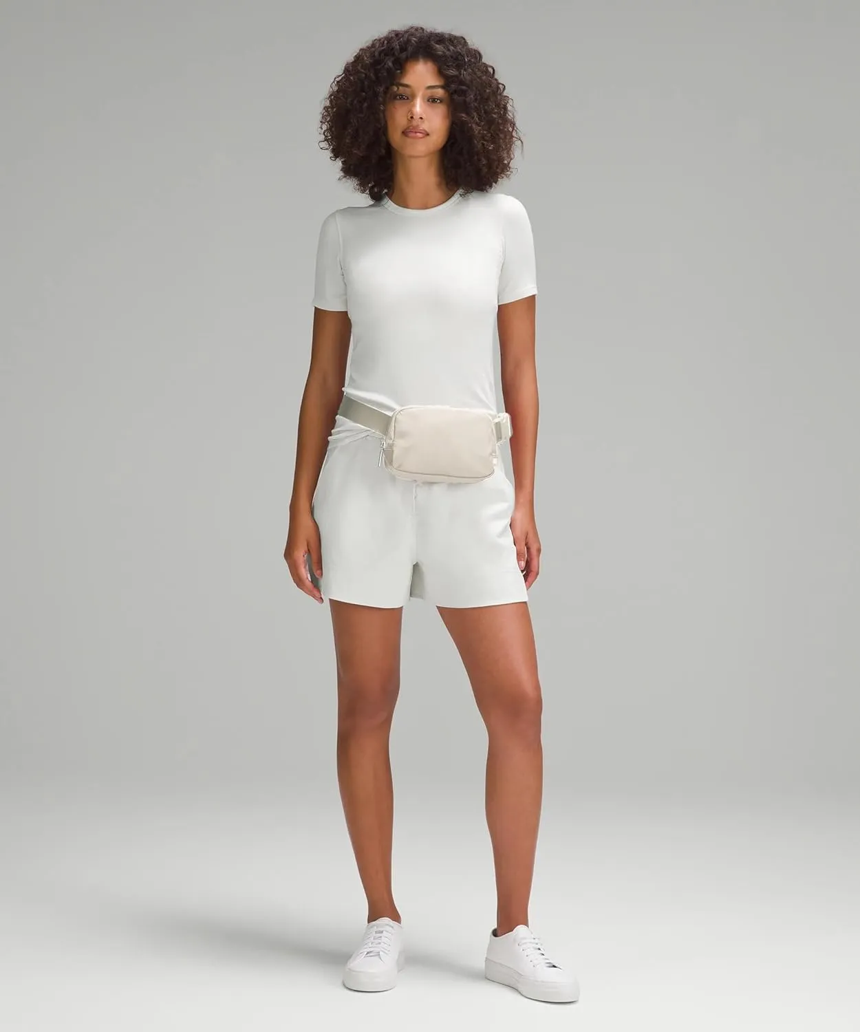 Cross Body Fanny Packs for Women Men Fashion Waist Bag Pouch Nylon Small Travel Crossbody Bags Mini Purse Everywhere Belt Bag Bum Bag with Adjustable Strap for Workout Running Hiking Ivory